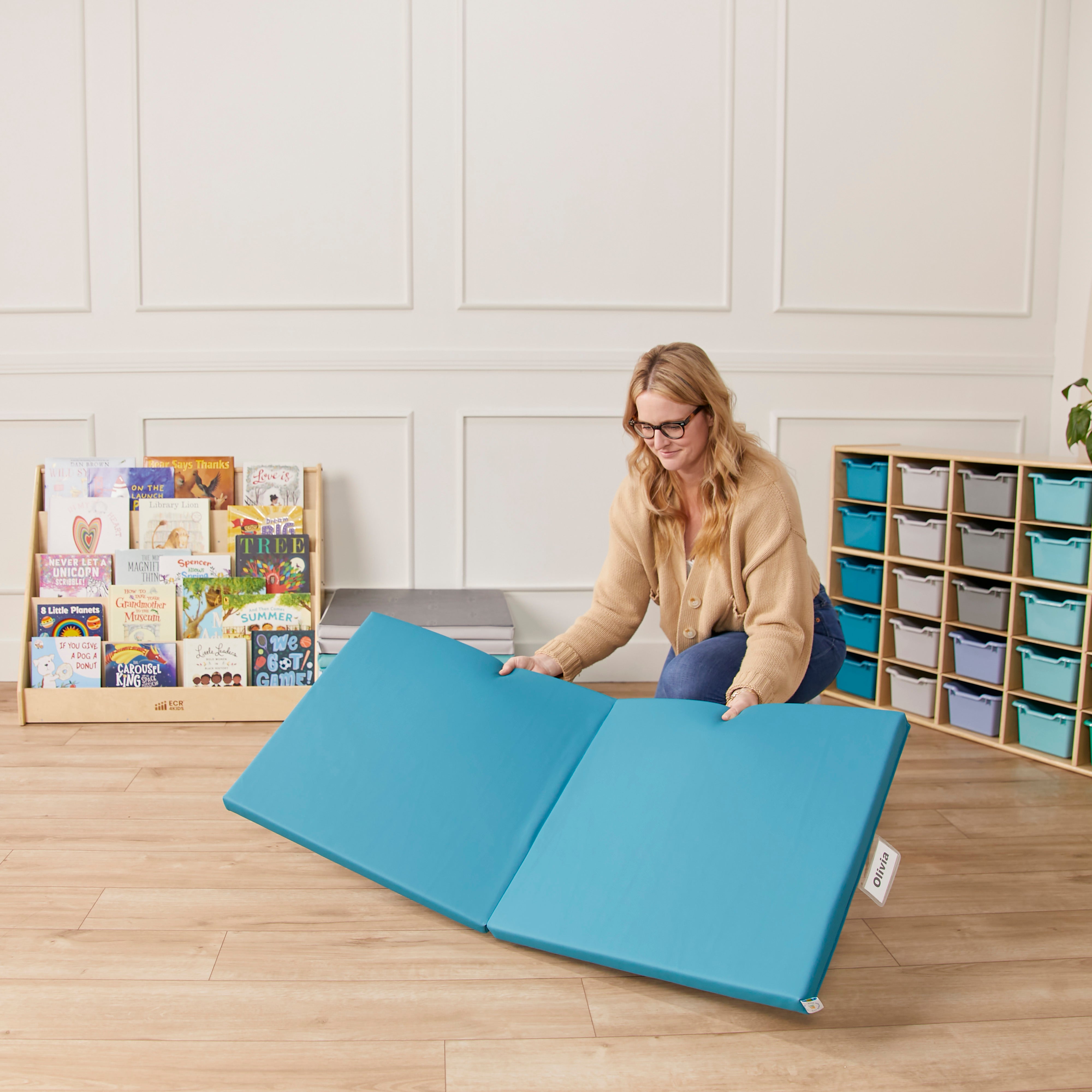 Folding Rainbow Rest Mats, 5-Piece