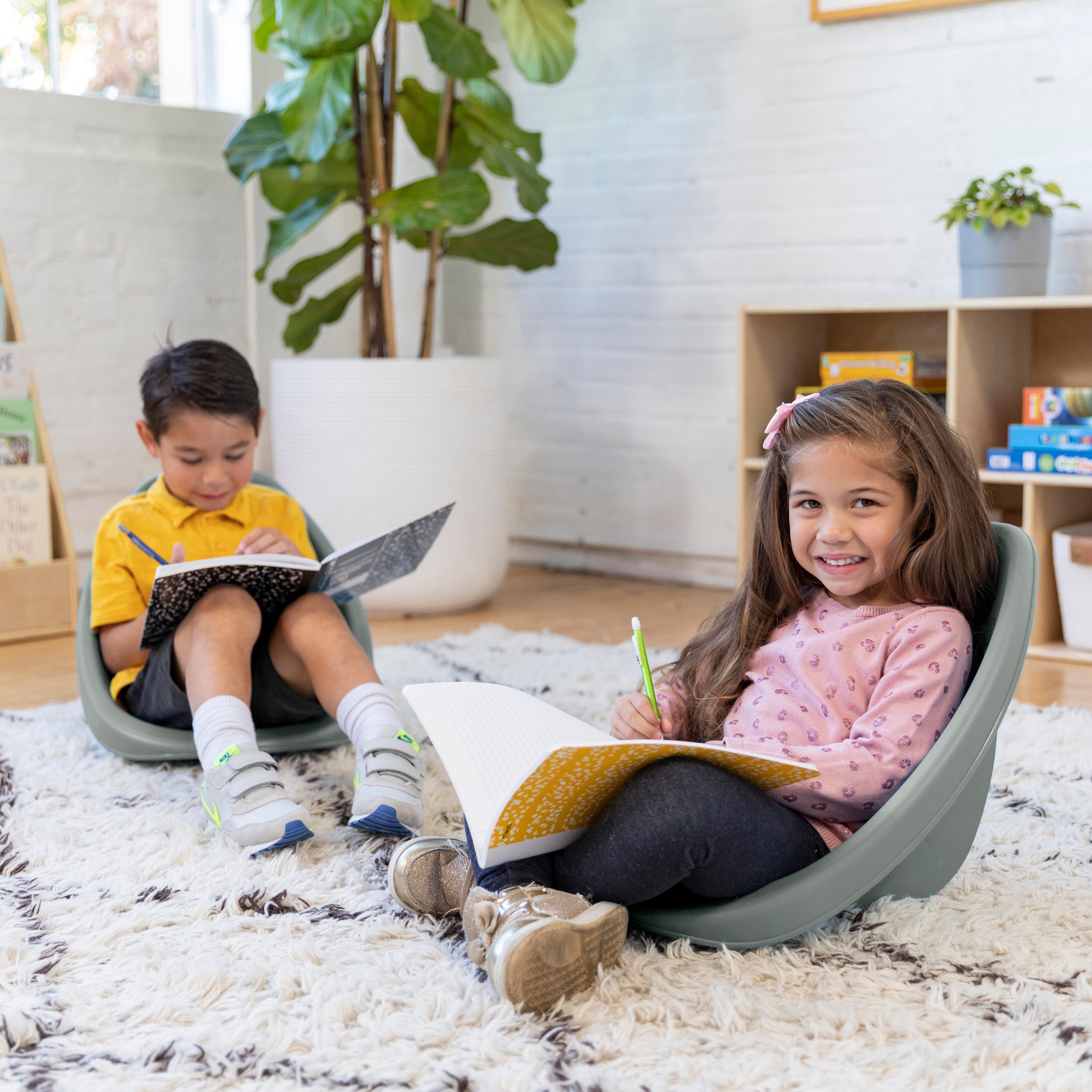 Leaf Scoop Floor Seat, 6-Piece