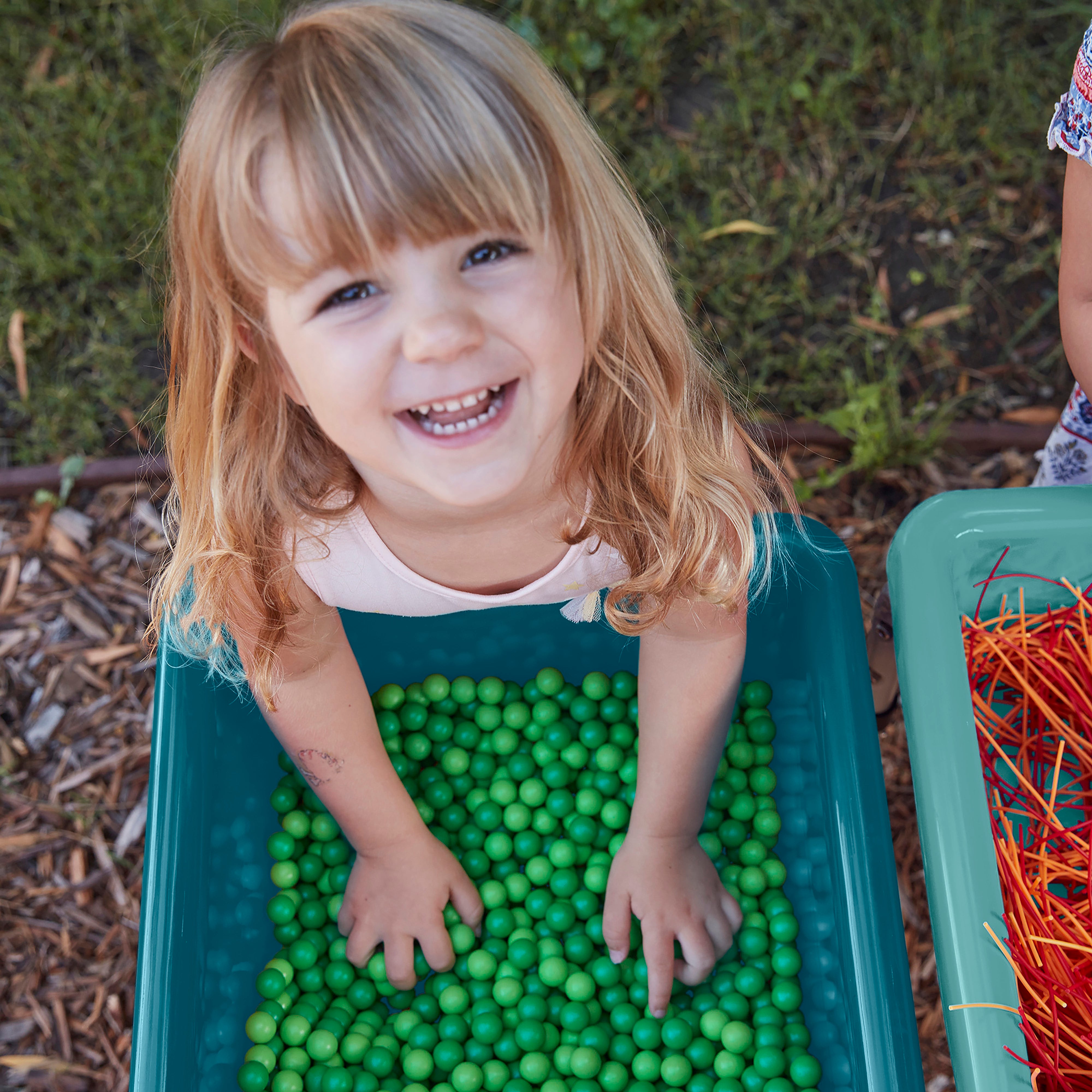 2-Station Sand and Water Adjustable Play Table