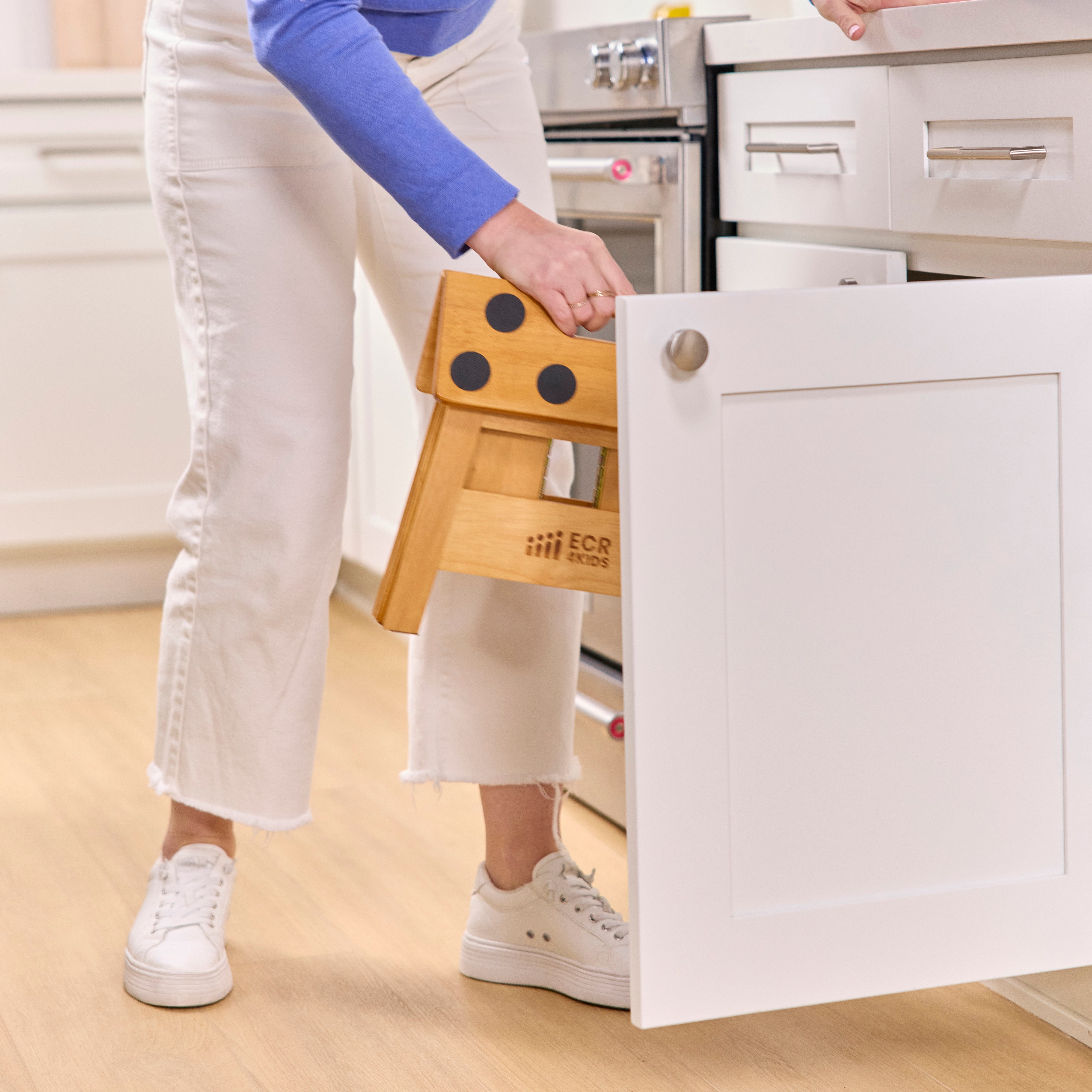 Wooden Folding Step Stool with Handles, One Step