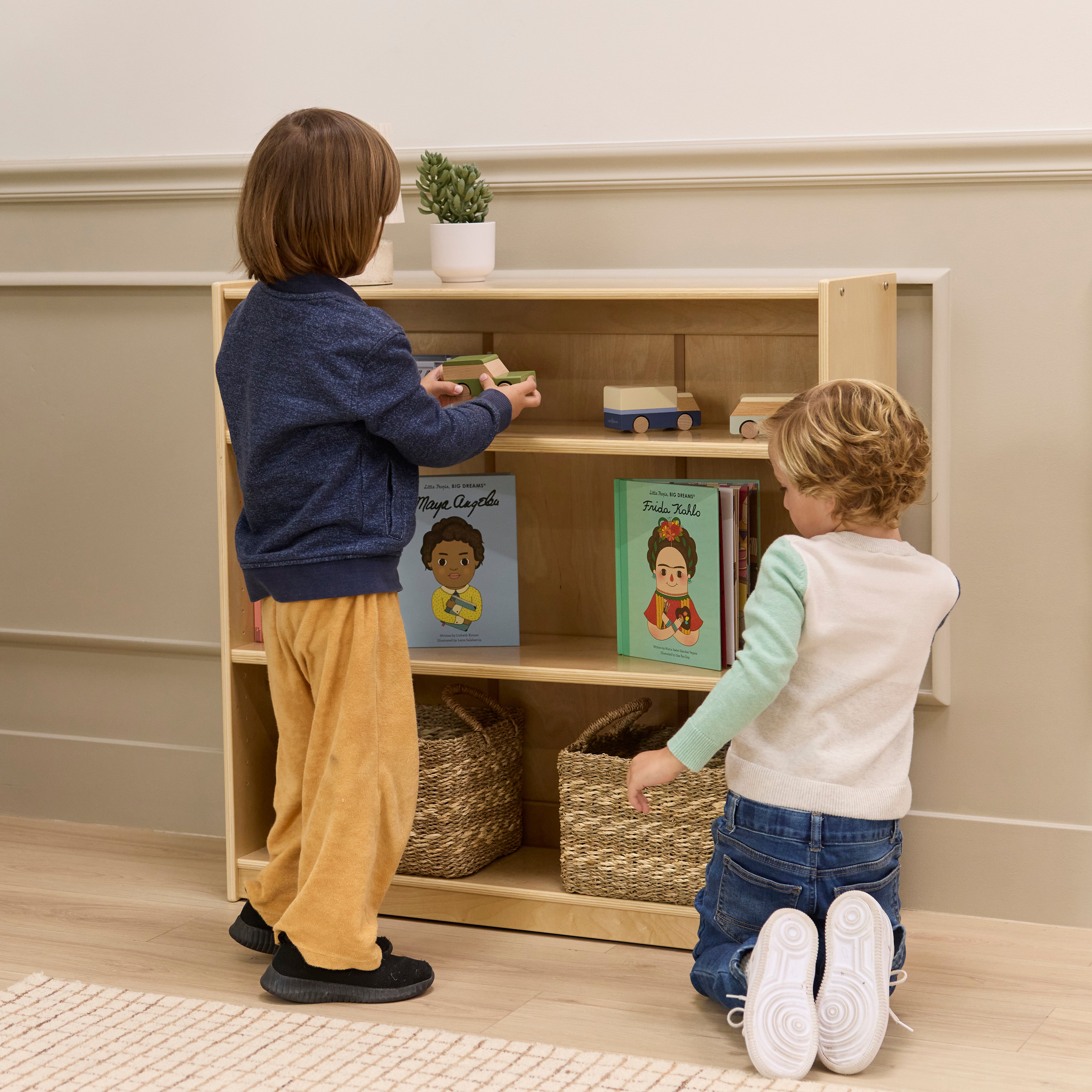 Adjustable Bookshelf